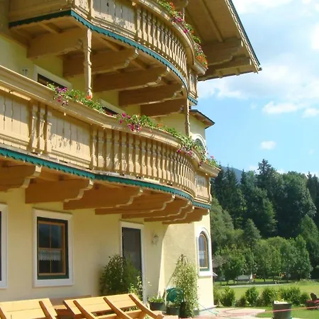 Bio-bauernhof Obertrattenbachhof